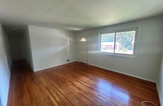 11004 SCHUYLKILL Road Gallery 4