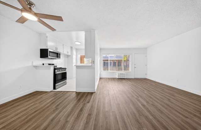 351 S. Manhattan Pl. photos photos