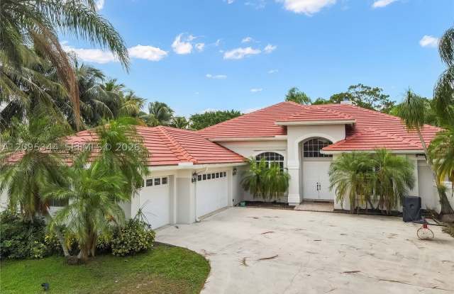 11859 Sanbourn Ct Gallery 1