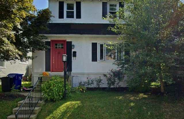 428 PAXSON Avenue photos photos