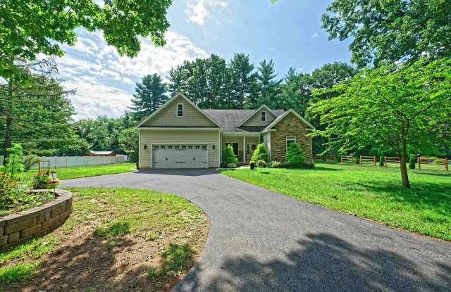 312 VISCHER FERRY RD - 312 Vischer Ferry Rd, Saratoga County, NY 12065