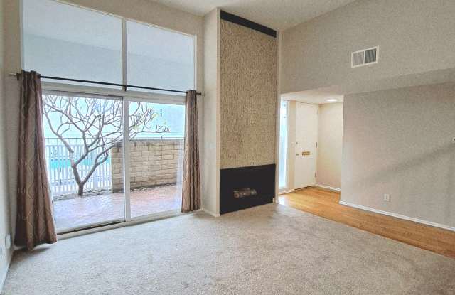 4339 West Sarah Street photos photos