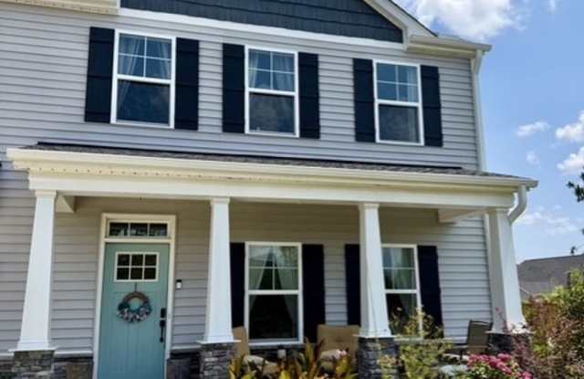 Beautifully furnished 3 bed 2.5 bath home in Leland photos photos