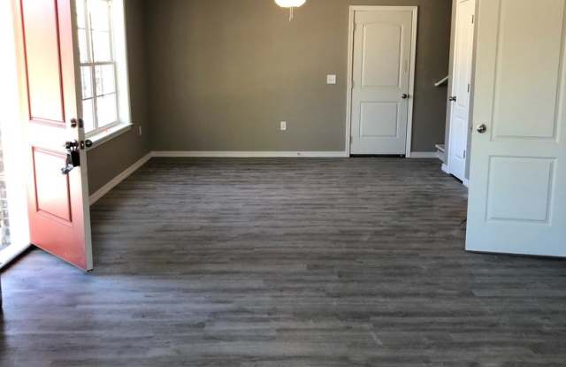 BRAND NEW CONSTRUCTION!! Gallery 3