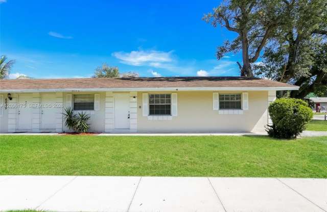 6025 SW 37th St photos photos