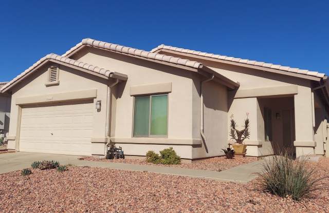 GORGEOUS NORTH PHOENIX HOME!! - 6540 West Avenida Del Rey, Phoenix, AZ 85083