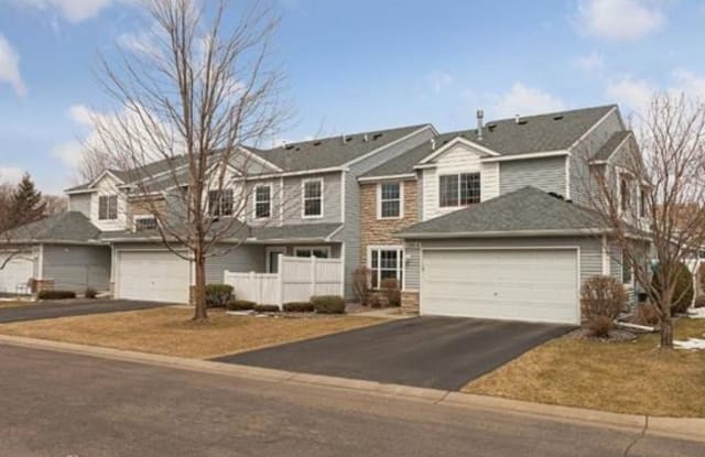 1151 100th Ln NE C - 1151 100th Ln NE, Blaine, MN 55434