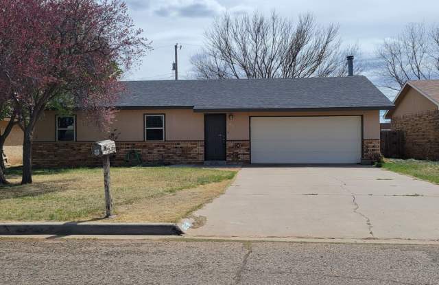 CUSTOM BUILT HOME IN NORTHWEST CLOVIS photos photos