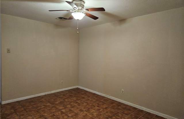 501 N Gregory Avenue Gallery 2