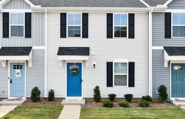 Charming 3BR 2 bath Townhome in Greenville photos photos