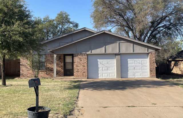 Quiet‑Neighborhood Retreat: Updated, Spacious 3‑Bed, 2‑Bath Haven photos photos