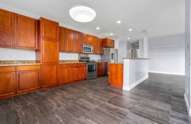 Pet Friendly, 3/2.5 Groundfloor Condo with a 1 Car Garage, Patio  Close to Amenities in Kihei Gallery 2