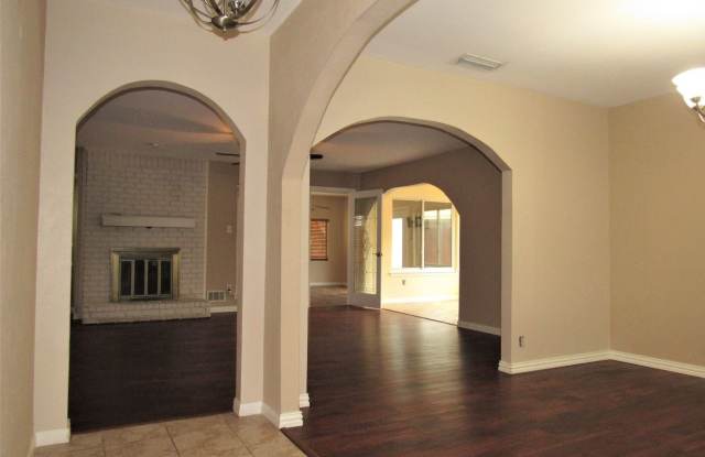 2308 Woodglen Dr Gallery 4