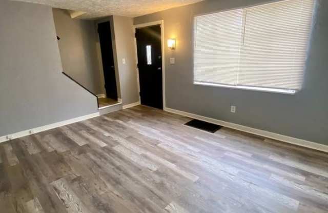 8156 Chaske St Gallery 3