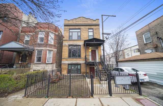 2610 W Rice St photos photos