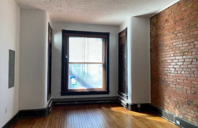 25 Quincy Pl NW Gallery 3