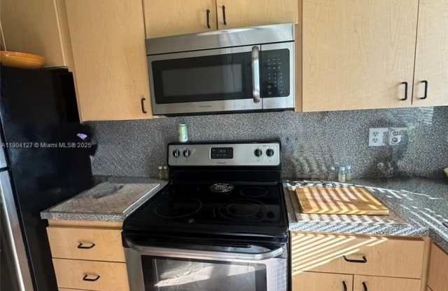 270 SE Layne Blvd photos photos