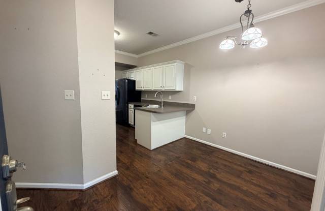 Spacious 3-Bedroom Townhome with Garage & Private Fenced Backyard Gallery 4