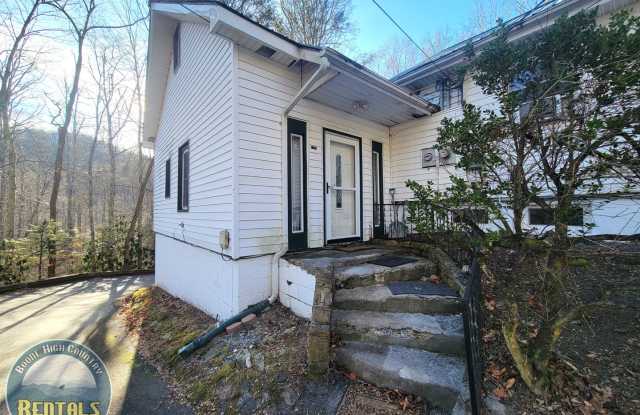 Two Bedroom Apartment on Shulls Mill Road photos photos