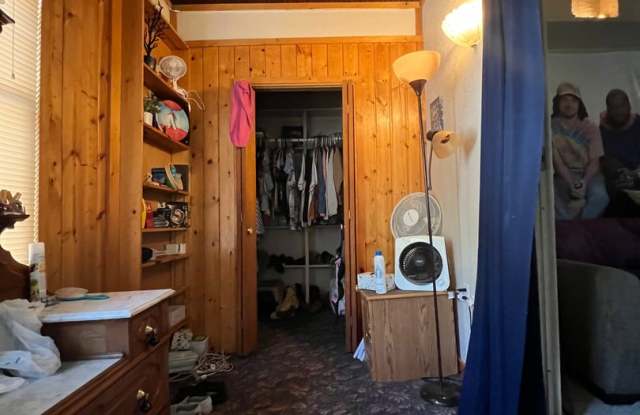 5 Bedroom House Steps from UW-La Crosse photos photos