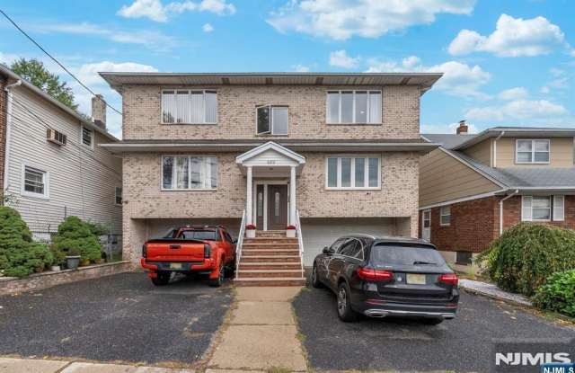 489 Jersey Avenue Gallery 2