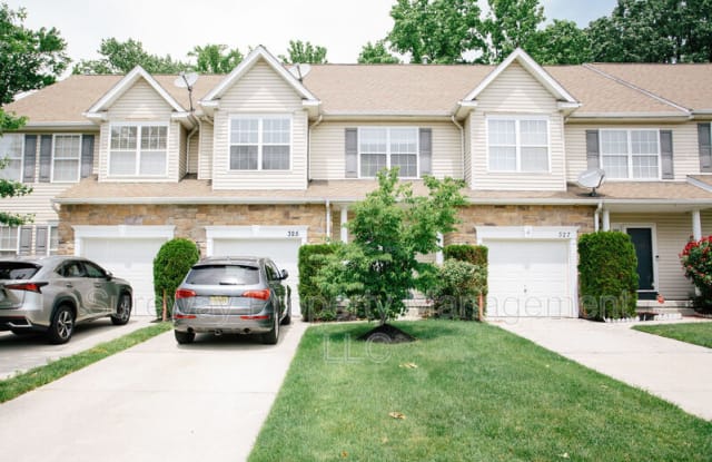 325 Hidden Dr - 325 Hidden Drive, Camden County, NJ 08021