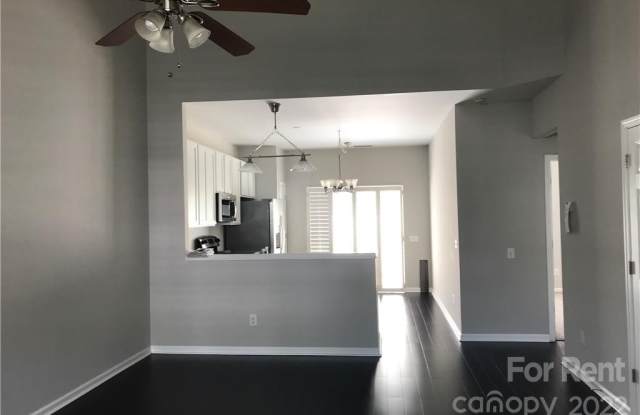6817 Beverly Springs Drive Gallery 2