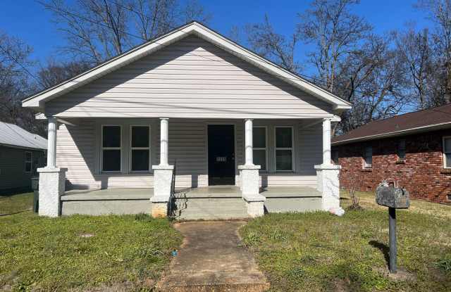 2 Bedroom 1 Bathroom Home in the West End photos photos