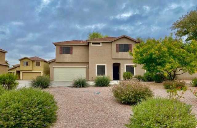 4056 E Abraham Ln Gallery 1