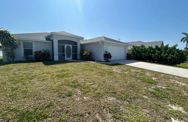 Cape Coral Pool Home w/ Large Yard photos photos