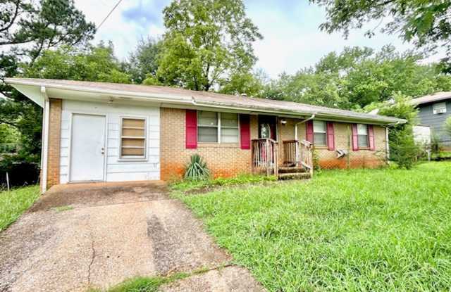 Charming & Updated Single-Family Home in Huntsville! photos photos Charming & Updated Single-Family Home in Huntsville! photos photos