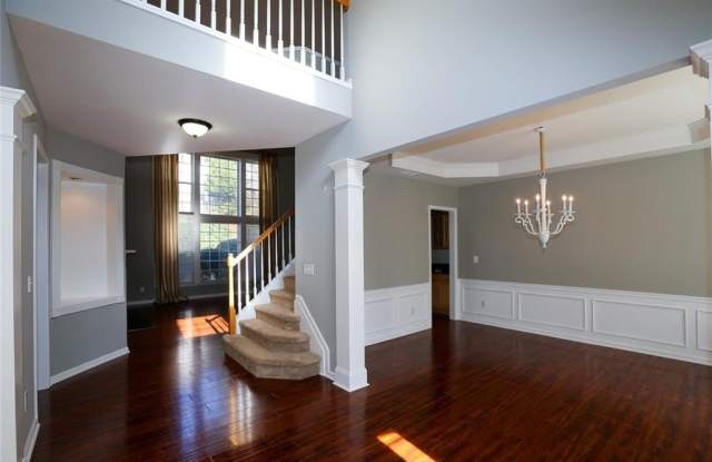 329 Coddington Court Gallery 2