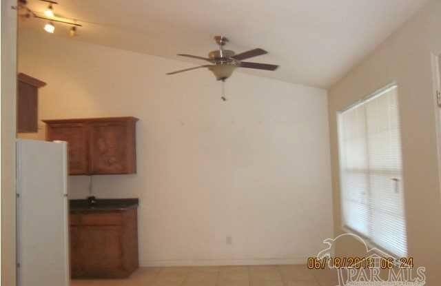 3428 Riverside Dr Gallery 4