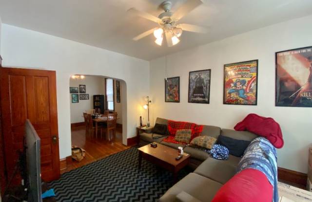 1442 W Wolfram St Gallery 2