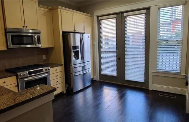 4742 Cypress Commons Gallery 3