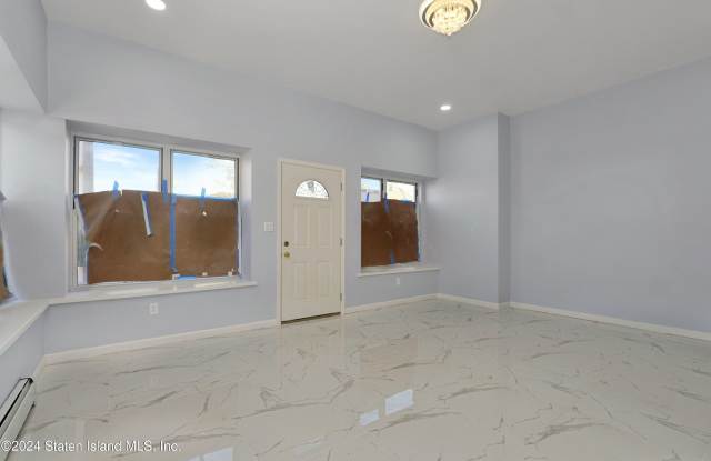 1146 Forest Avenue Gallery 2