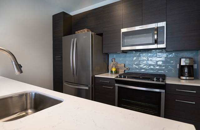 The Residences at Hamilton Lakes Gallery 2