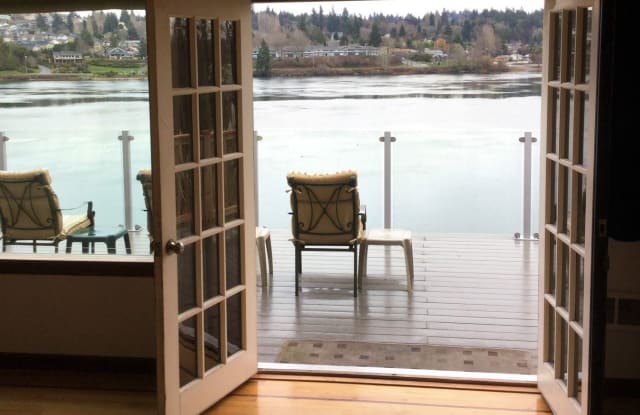 2520 N Wycoff Ave - 2520 Wycoff Avenue North, Bremerton, WA 98312