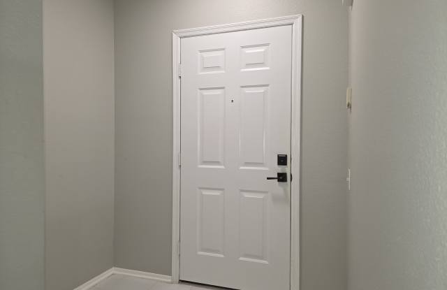 8664 Hunters Key Cir Gallery 2