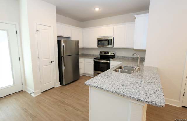 10348 Lynwood Creek Gallery 4