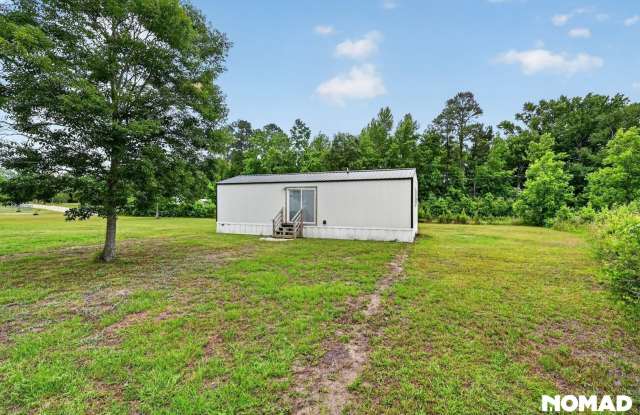Charming 1BR House in Winnabow Gallery 3