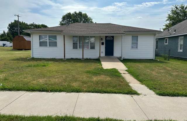 COMING SOON: 3 bedroom, 1 bathroom home located in Joplin! photos photos