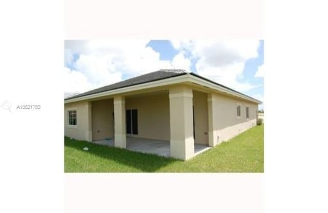 616 SE 30th Ter - 616 SE 30th Terrace, Homestead, FL 33033