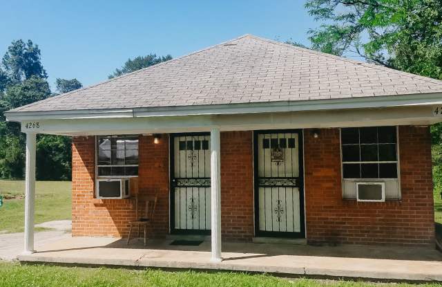 1bdrm duplex Gallery 1