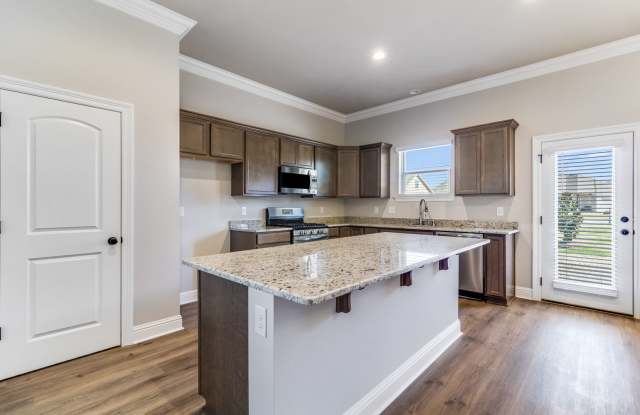 Spacious 4 Bed 2.5 Bath Home in Youngsville Gallery 4