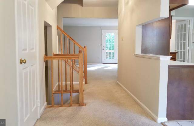 3917 CLARES COURT Gallery 4
