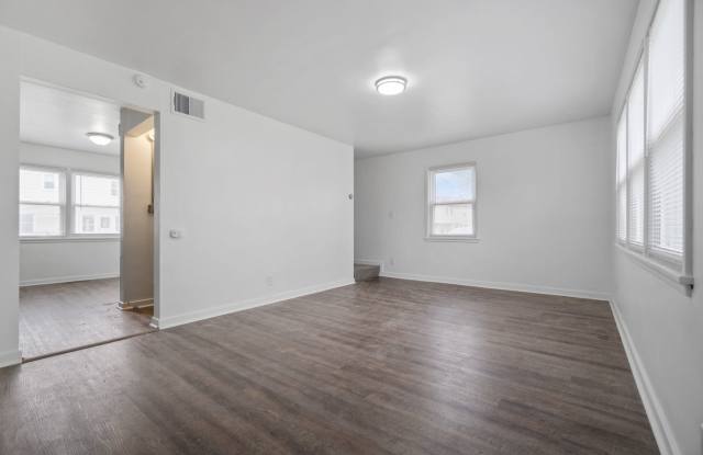Cozy 3-Bedroom, 1-Bathroom Townhouse in Midland Heights, PA! photos photos
