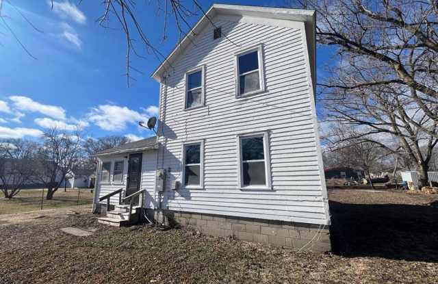 3 Bedroom House on the edge of FD $950 photos photos