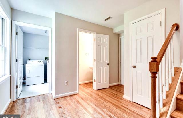 2426 GARNETT DRIVE Gallery 2