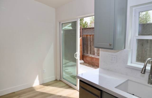 New Willow Glen Dream Back Cottage photos photos
